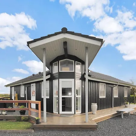 Eberta - 200m To The Fjord By Interhome 別荘 *